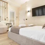 Romantic Getaway Studio In The Center By Rems