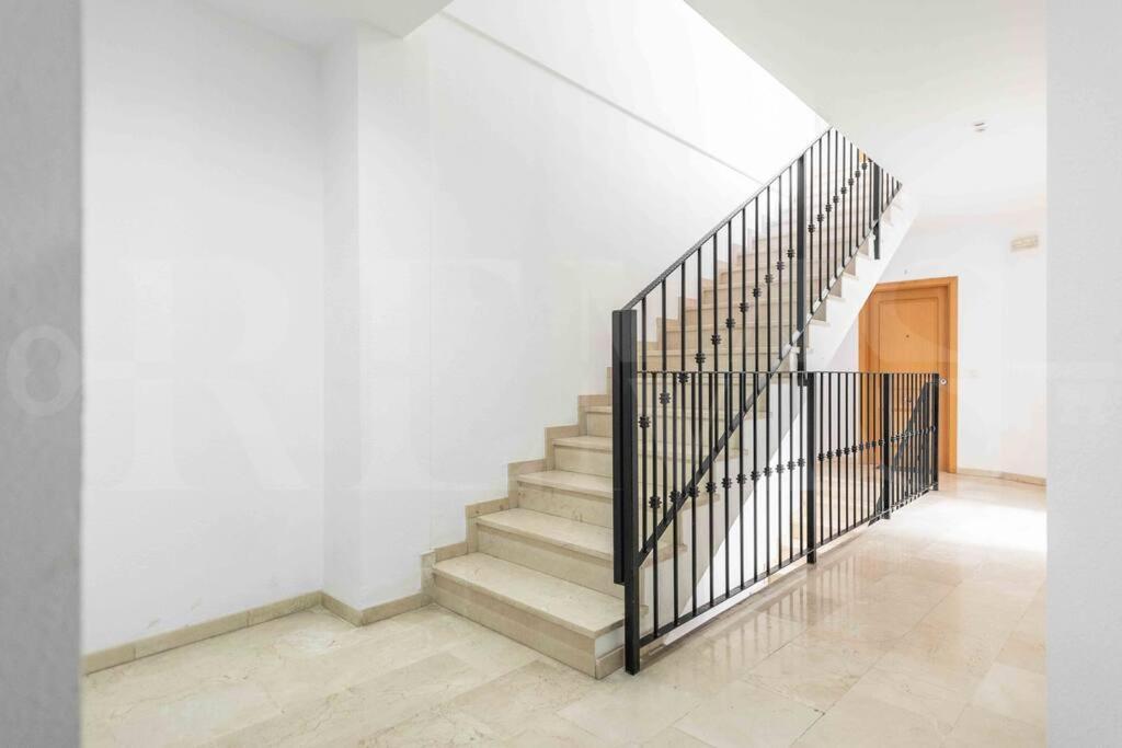Apartment Romantic Getaway In The Center By Rems Malaga