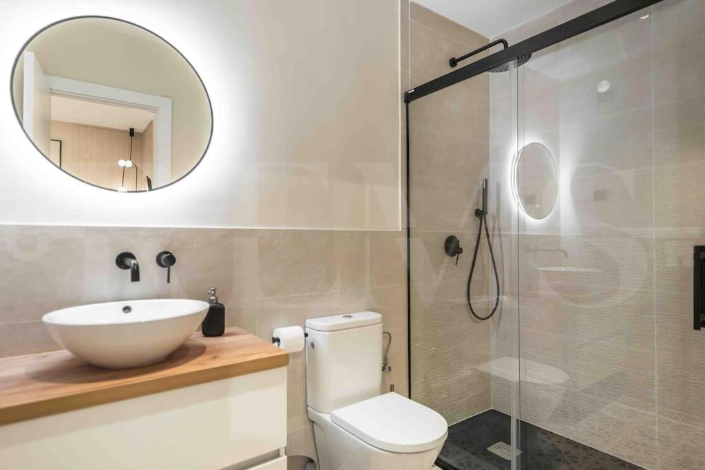 Romantic Getaway In The Center By Rems Malaga